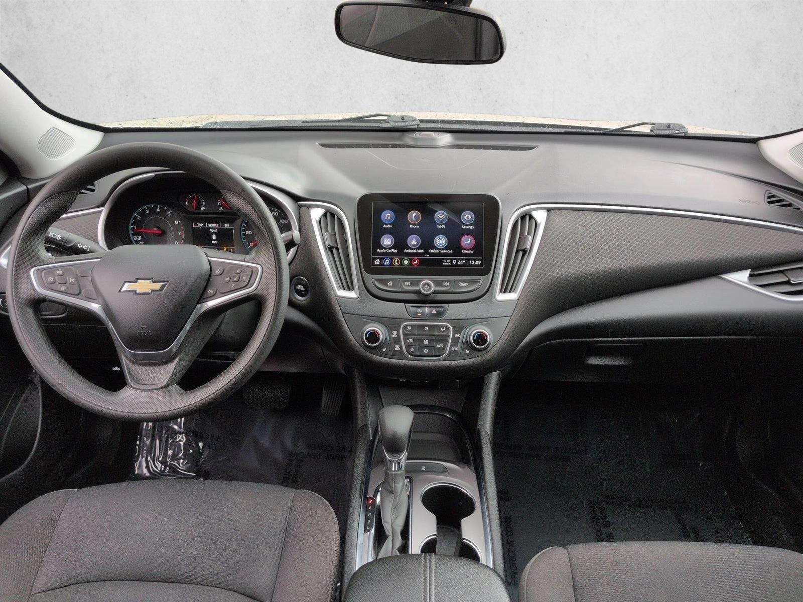 Thumbnail: 2022 Chevrolet Malibu - 3