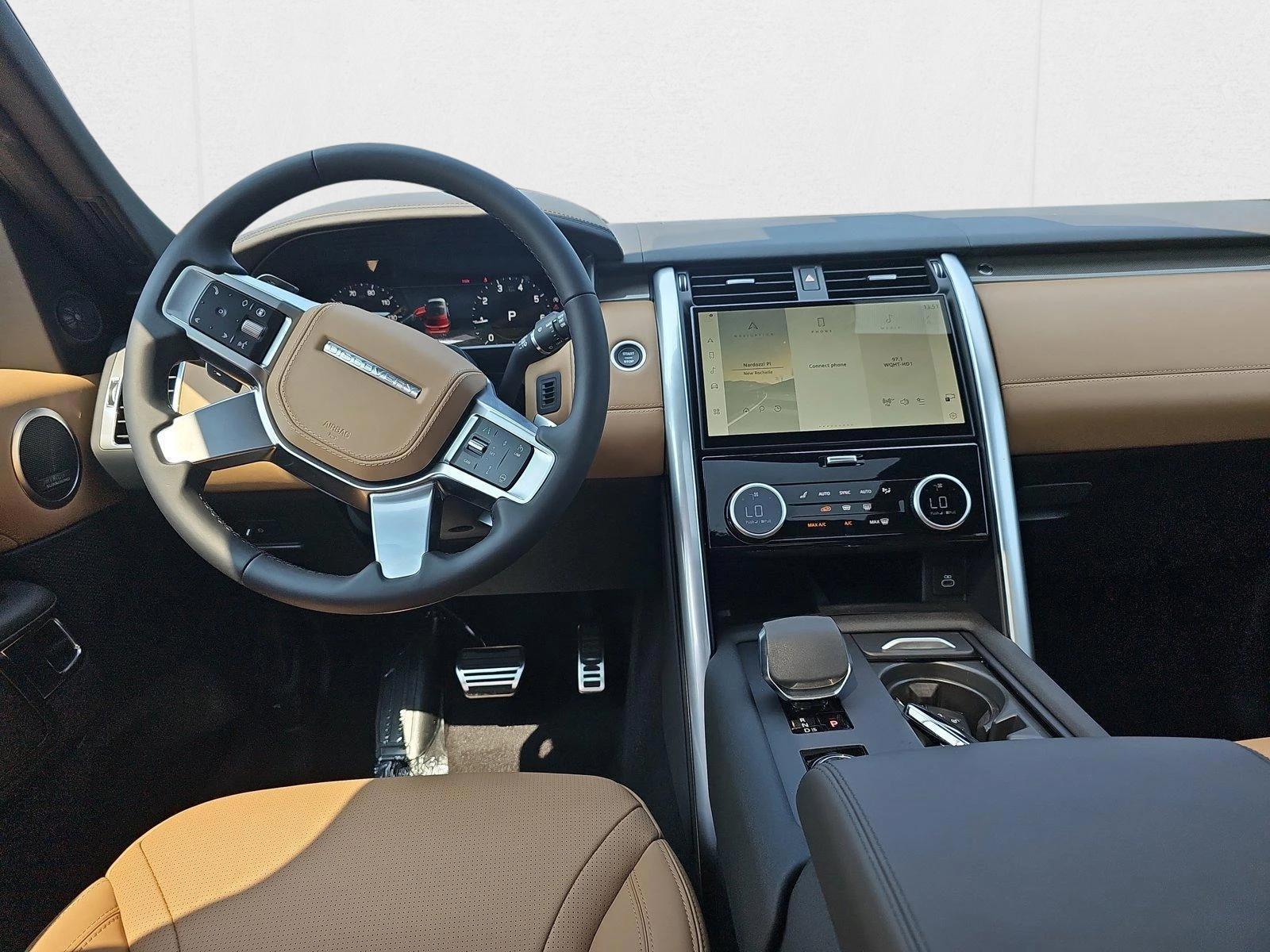 2024 Land Rover Discovery Metropolitan Edition - Photo 4