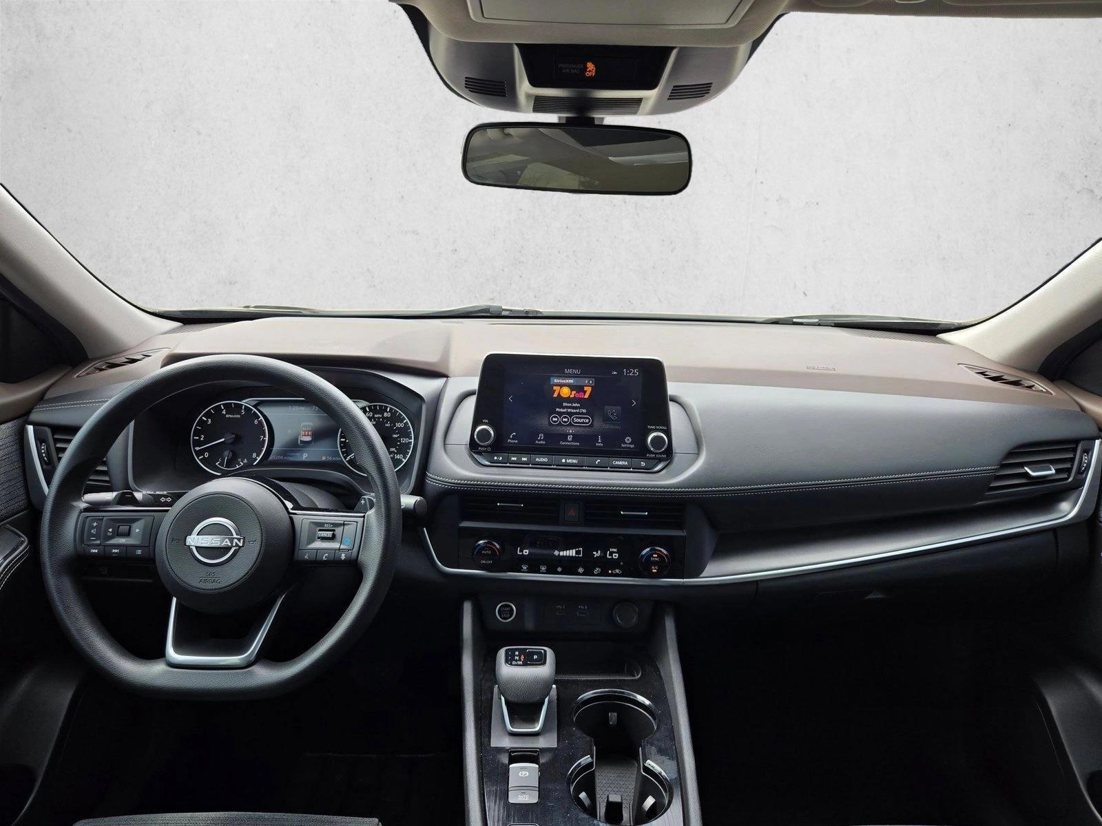 Thumbnail: 2023 Nissan Rogue - 4