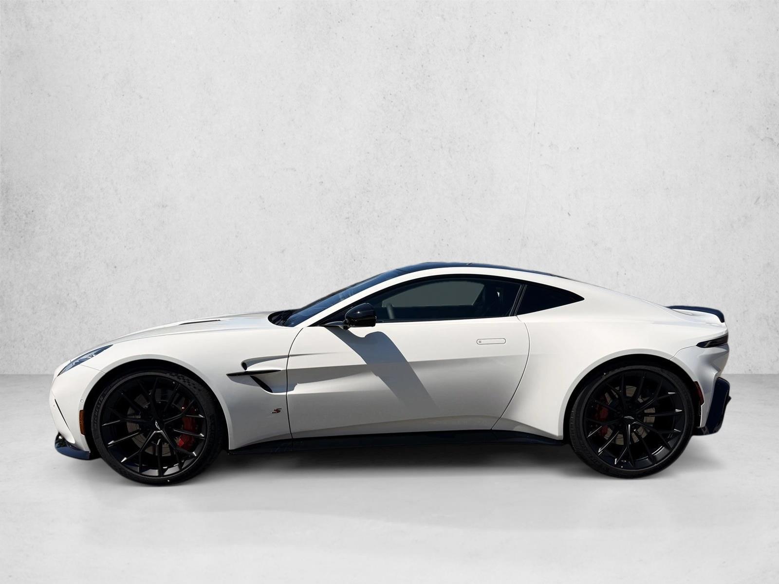 Thumbnail: 2026 Aston Martin Vantage - 2