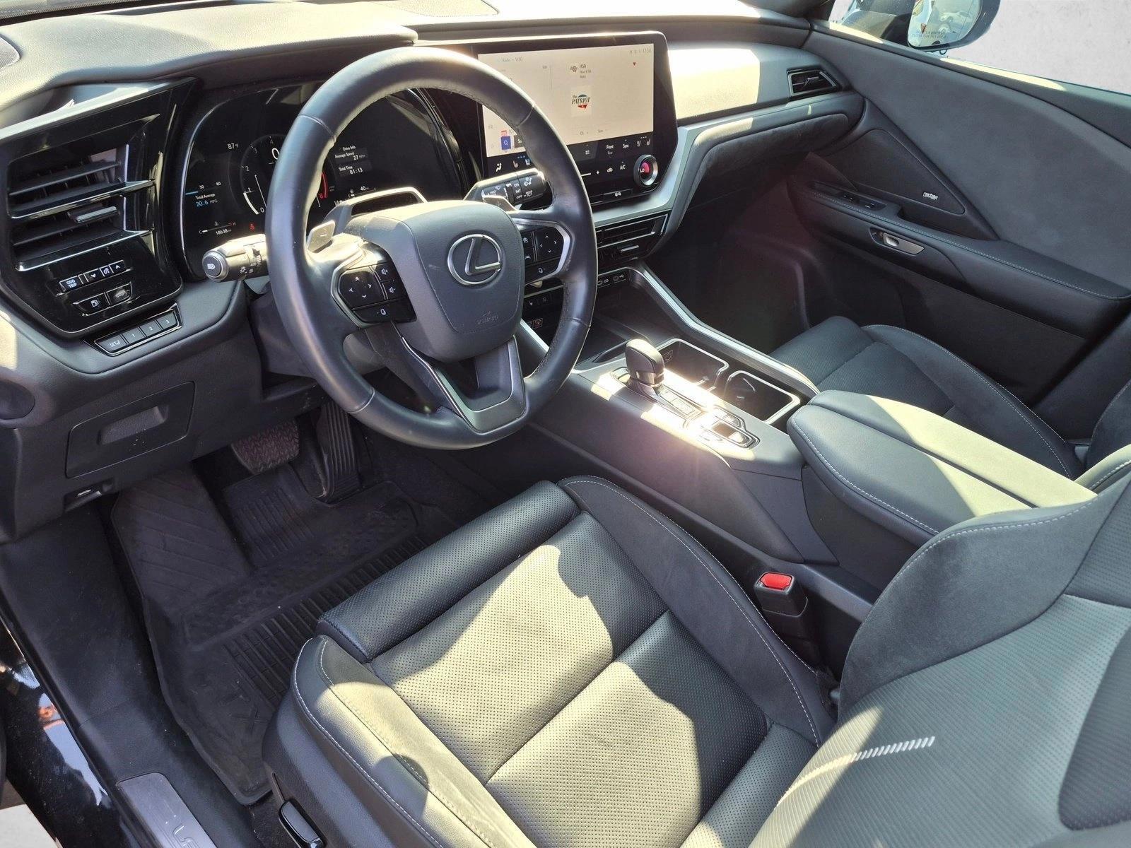 2025 Lexus TX Luxury - Photo 10