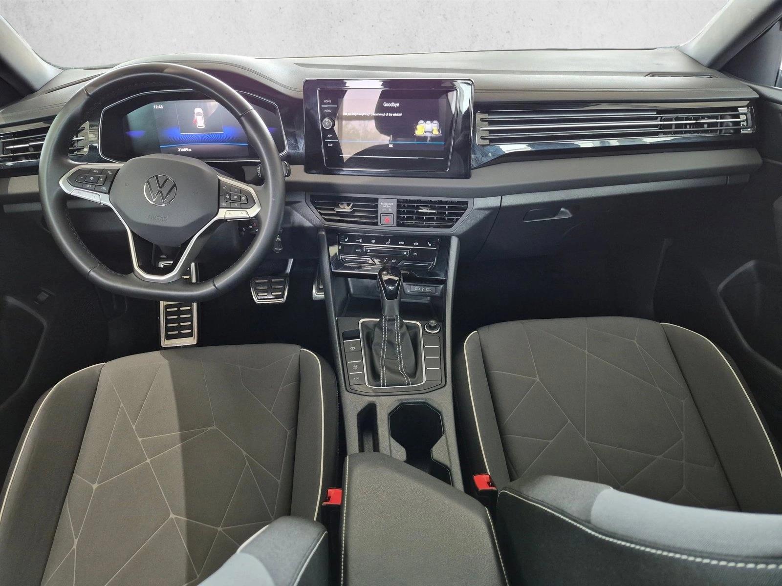Thumbnail: 2025 Volkswagen Jetta - 4