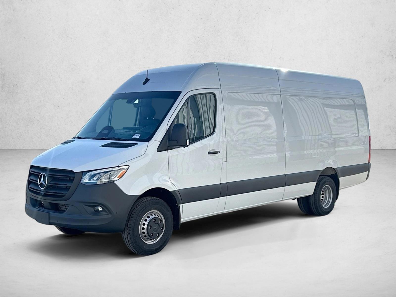 Thumbnail: 2026 Mercedes-Benz Sprinter - 1