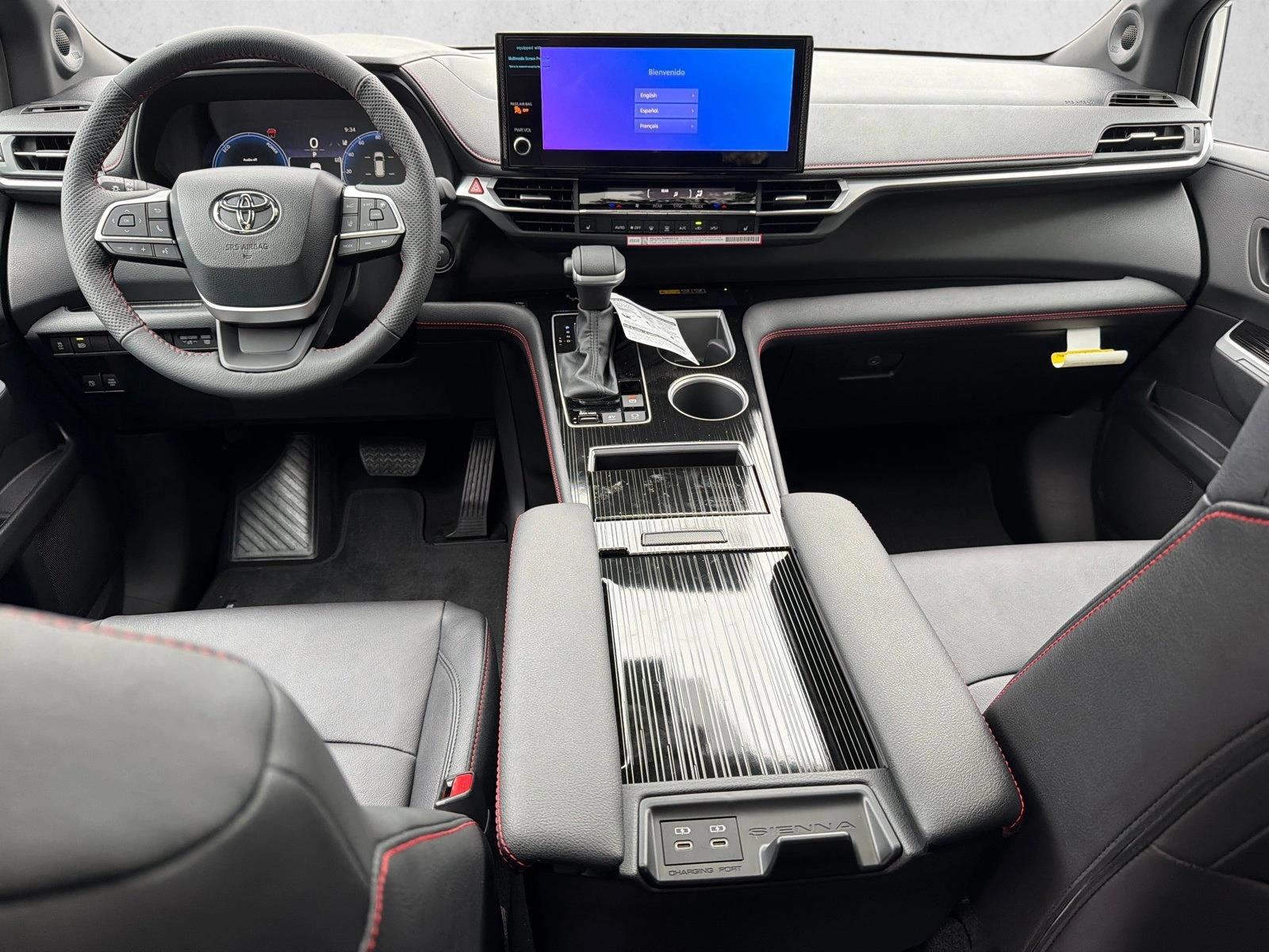 Thumbnail: 2026 Toyota Sienna - 3