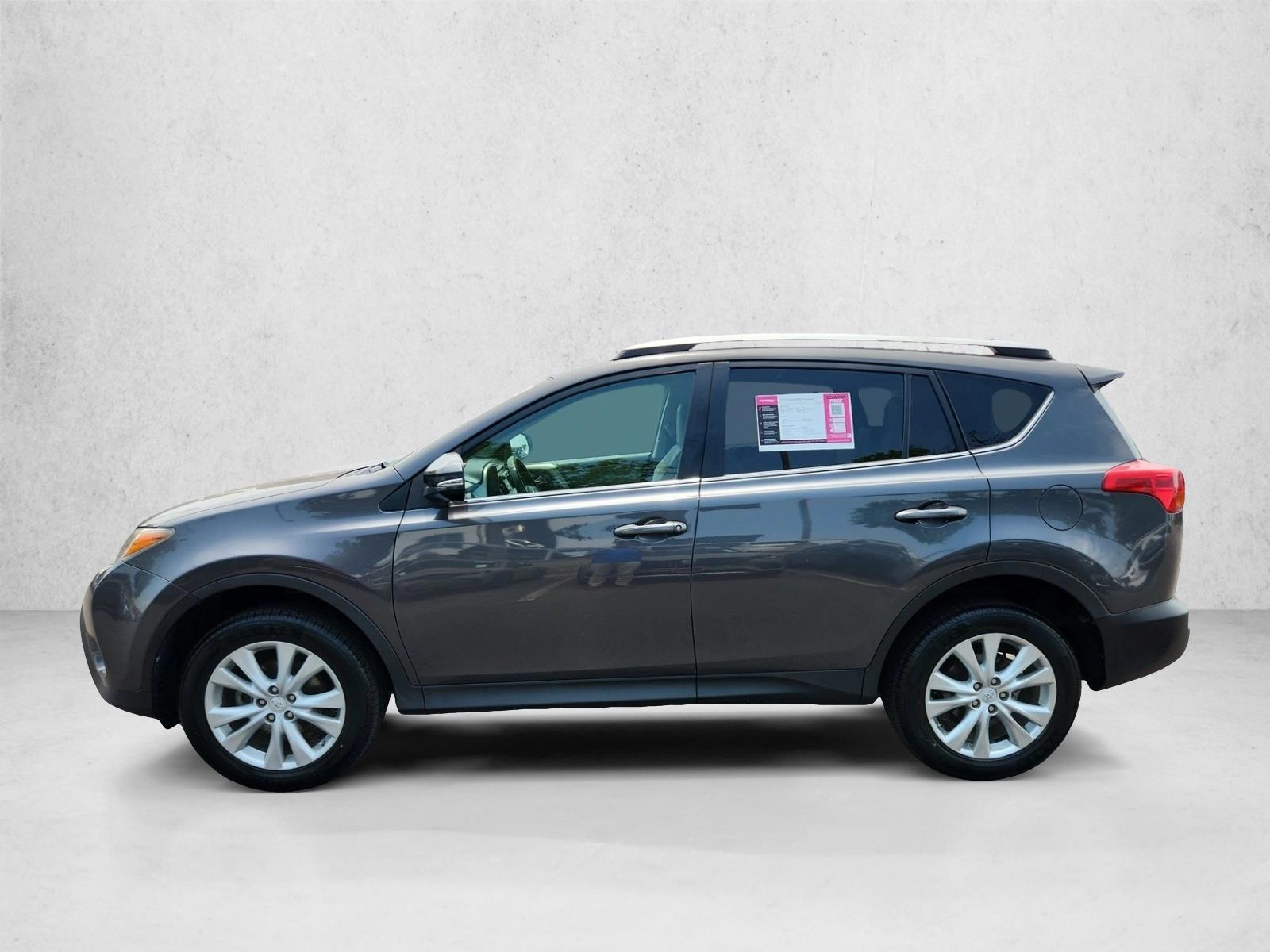 Thumbnail: 2015 Toyota RAV4 - 2