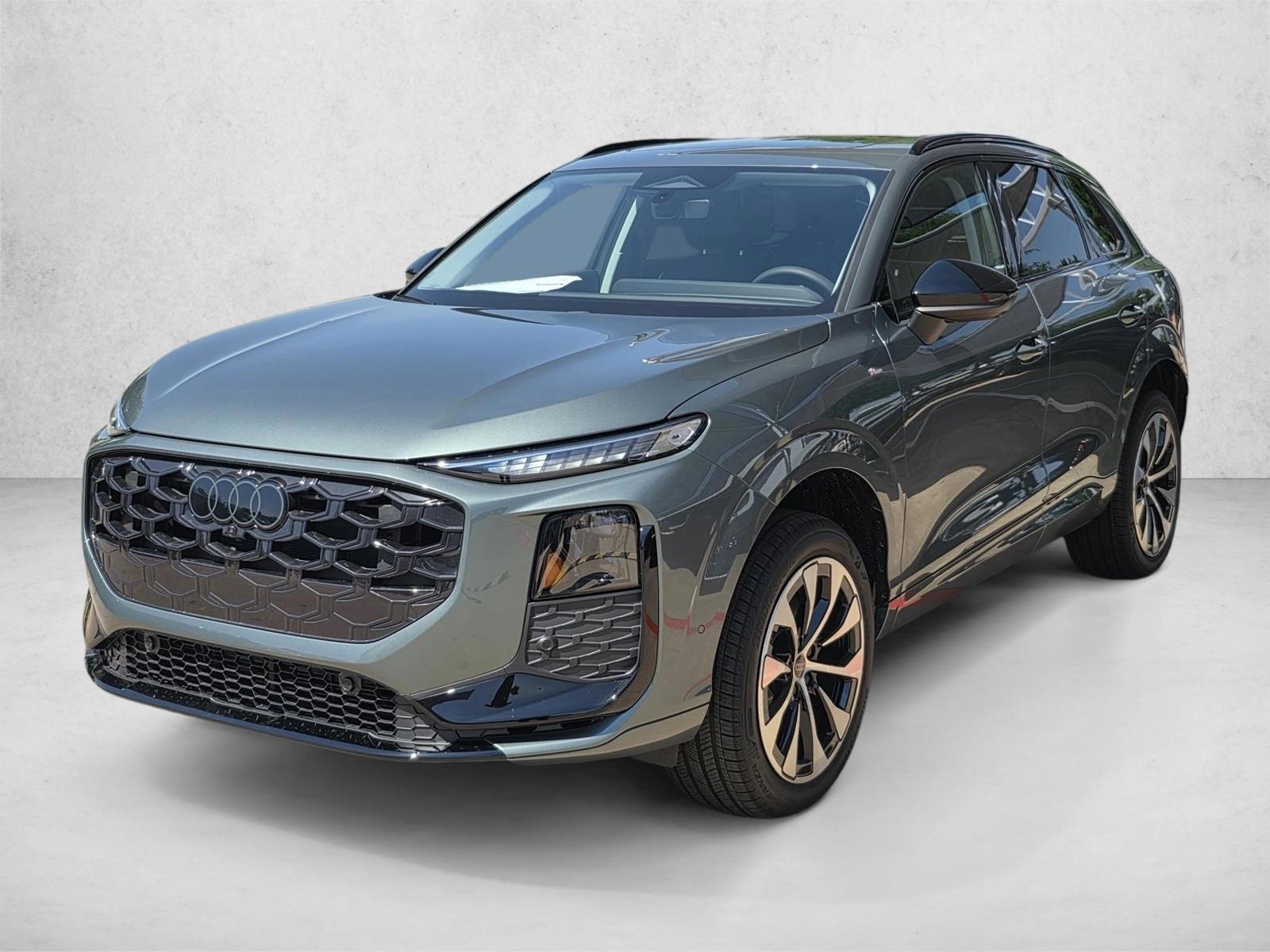 Thumbnail: 2026 Audi Q3 - 1
