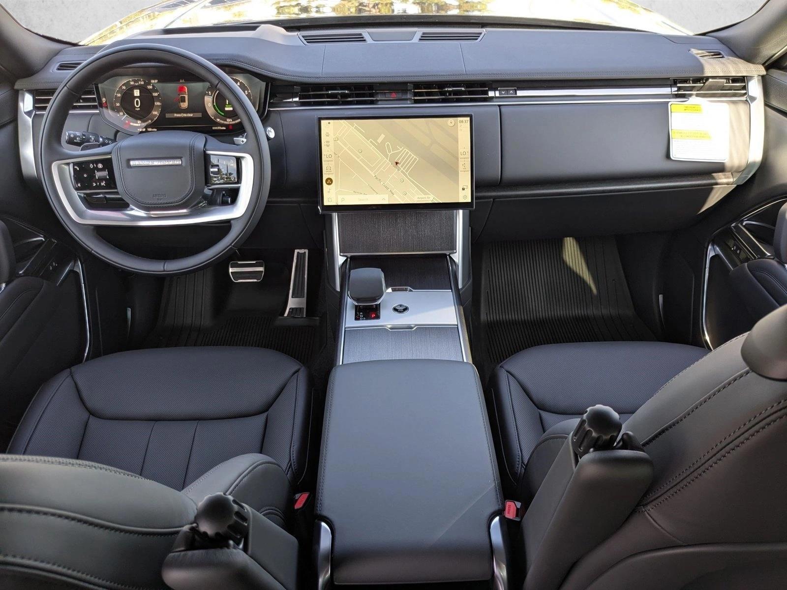 Thumbnail: 2026 Land Rover Range Rover - 4