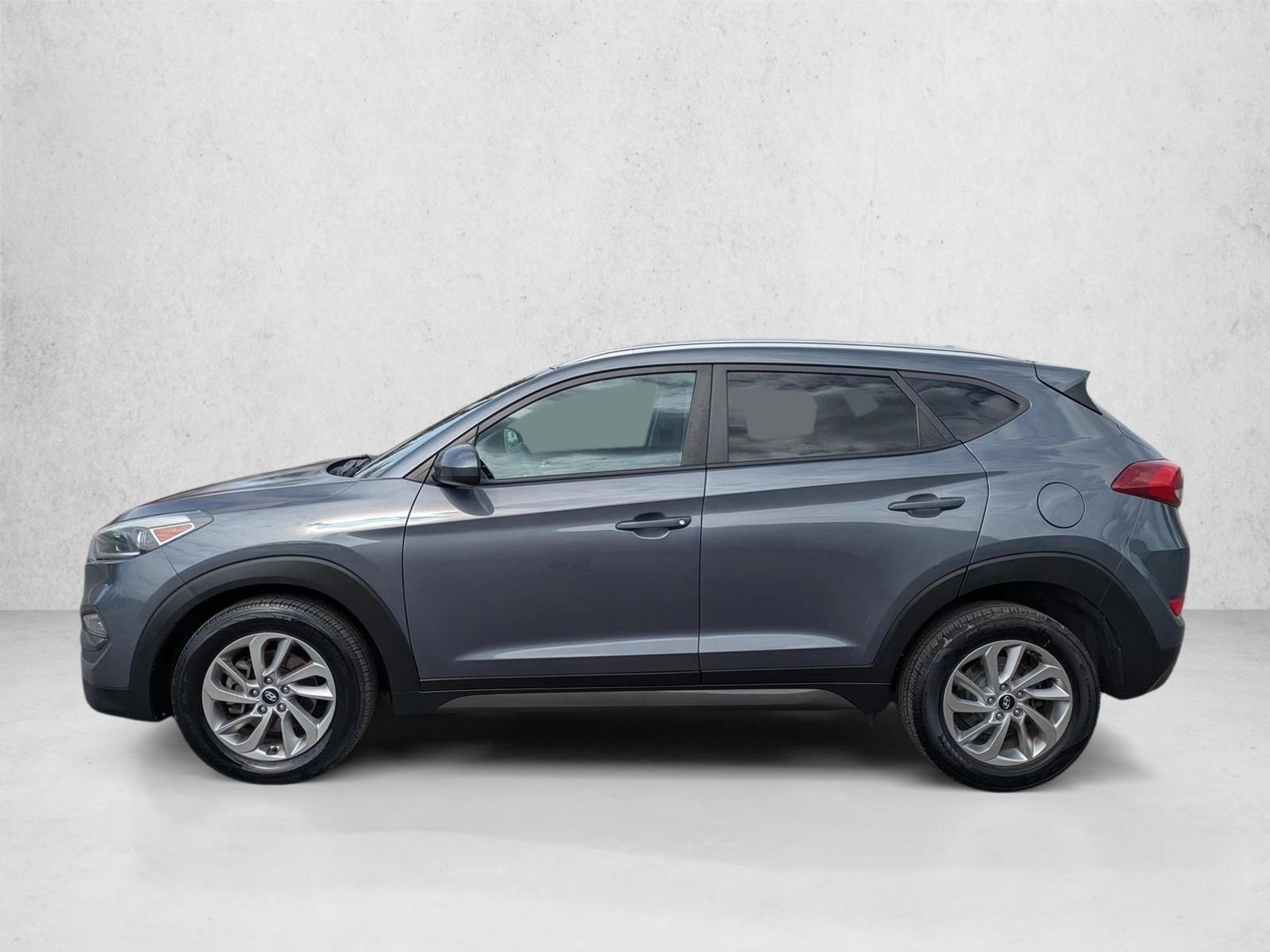Thumbnail: 2016 Hyundai Tucson - 2