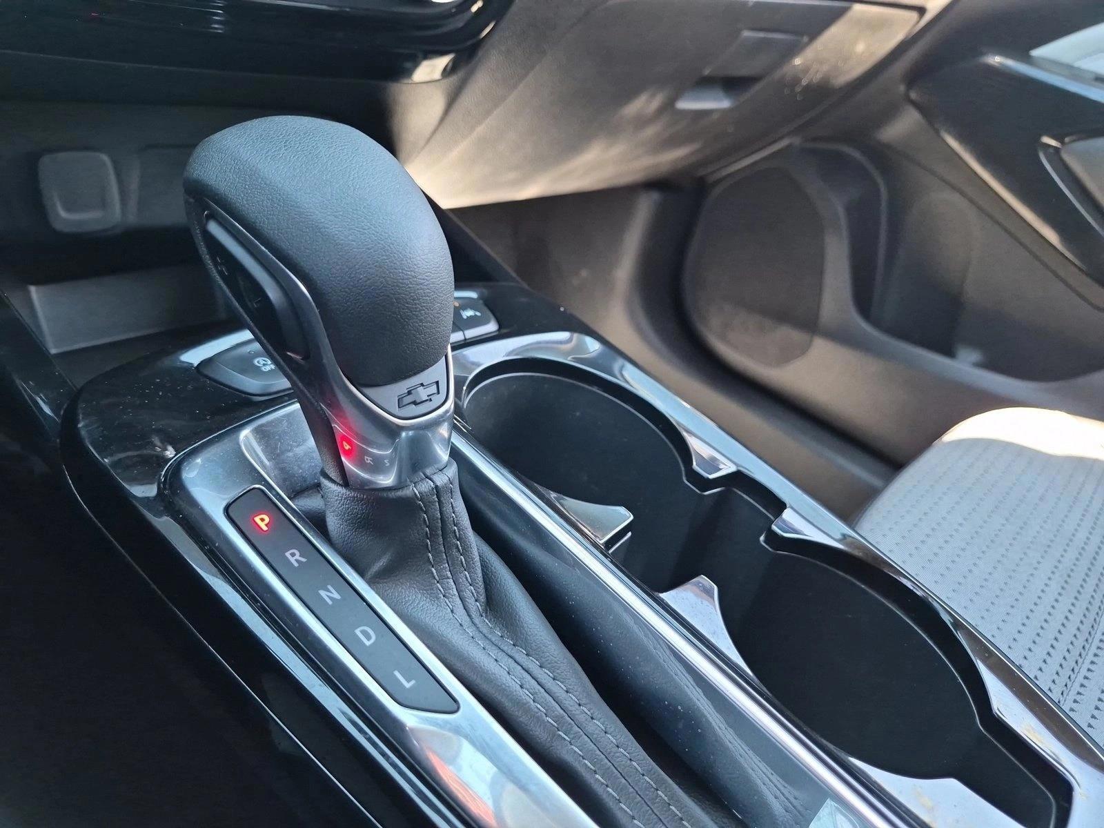 2025 Chevrolet Trax LT - Photo 17