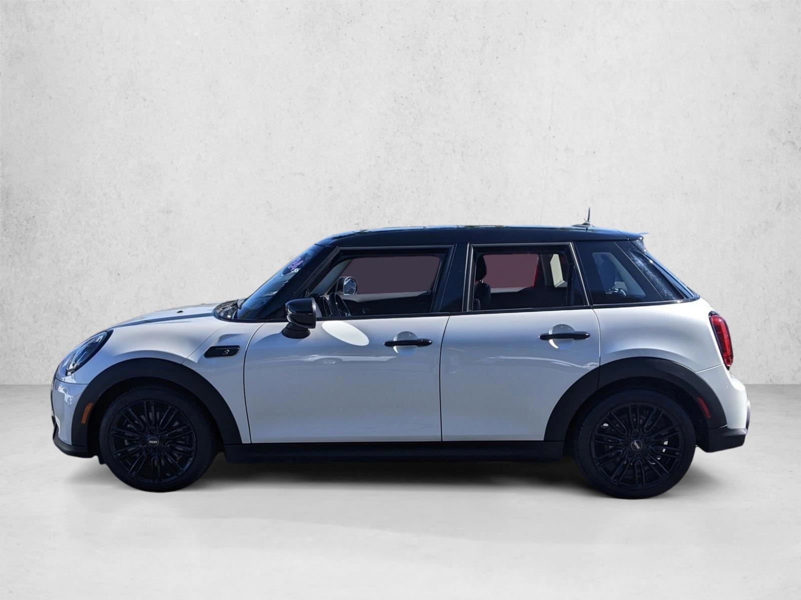 Thumbnail: 2024 MINI Cooper Hardtop - 2