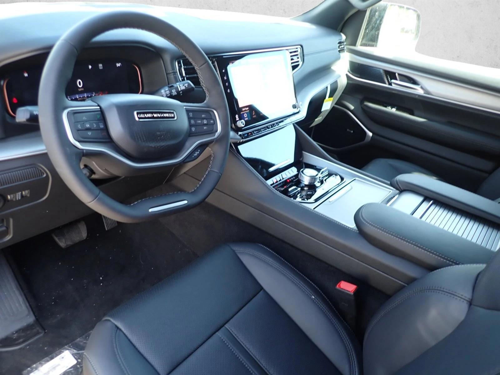Thumbnail: 2026 Jeep Grand Wagoneer - 3