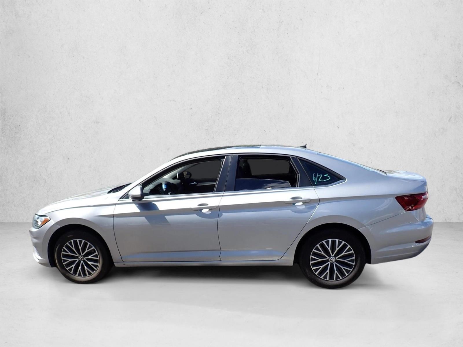 Thumbnail: 2021 Volkswagen Jetta - 5