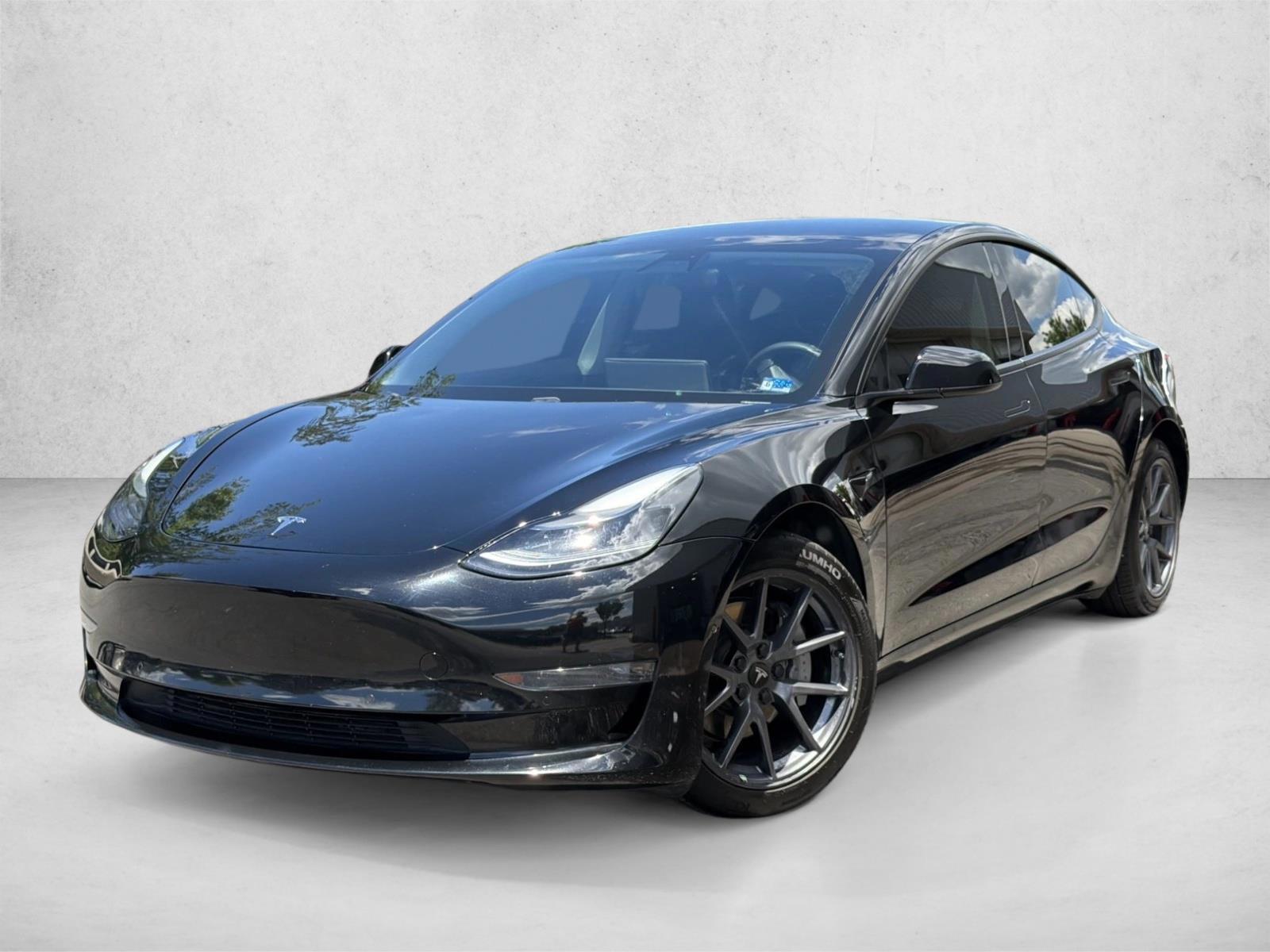 Thumbnail: 2021 Tesla Model 3 - 1