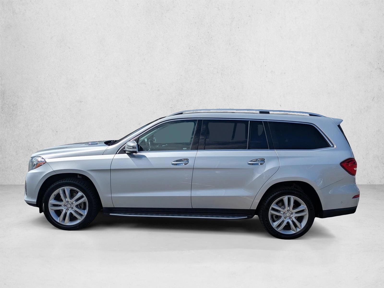 Thumbnail: 2017 Mercedes-Benz GLS - 2