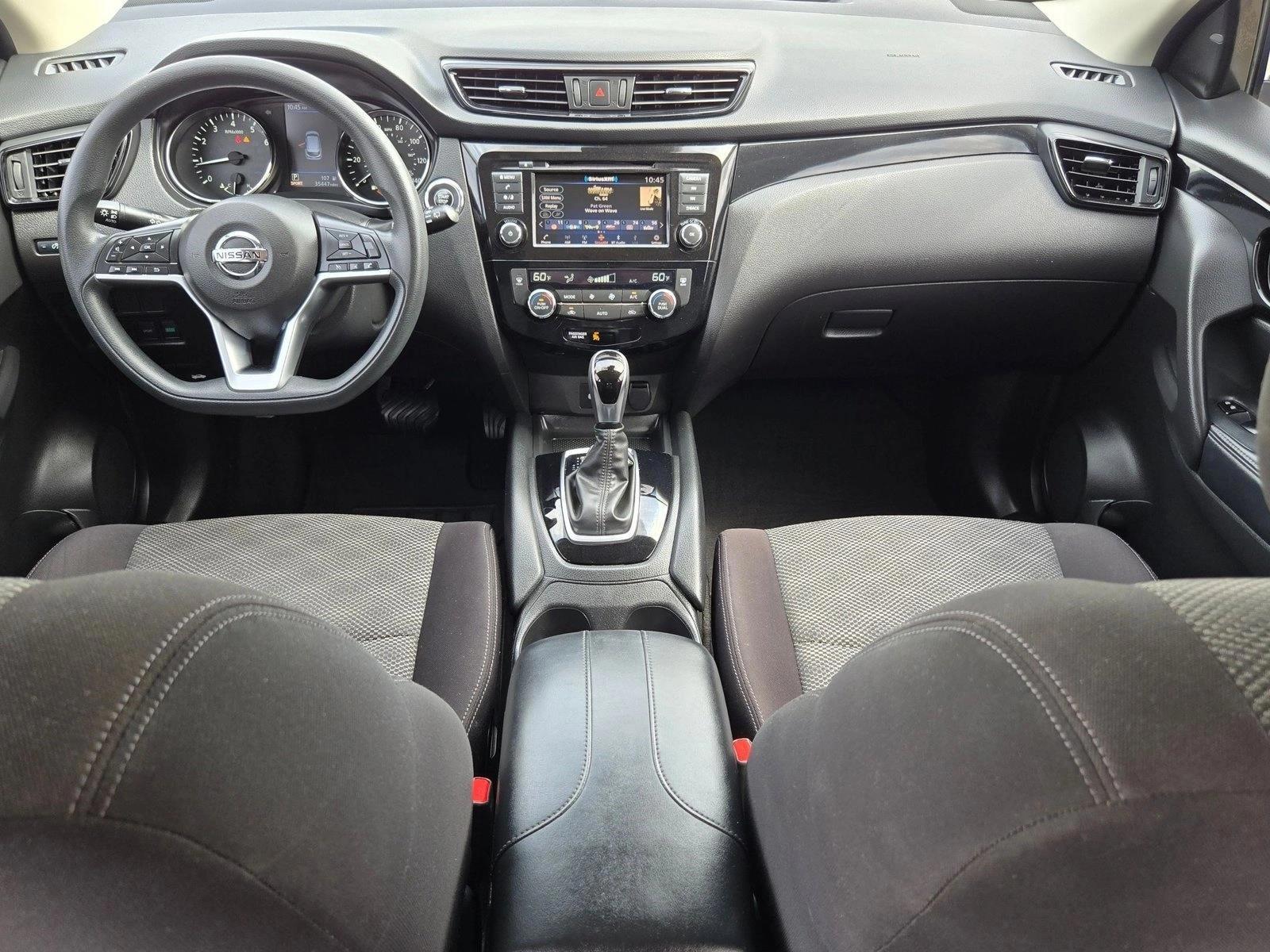 Thumbnail: 2020 Nissan Rogue Sport - 4