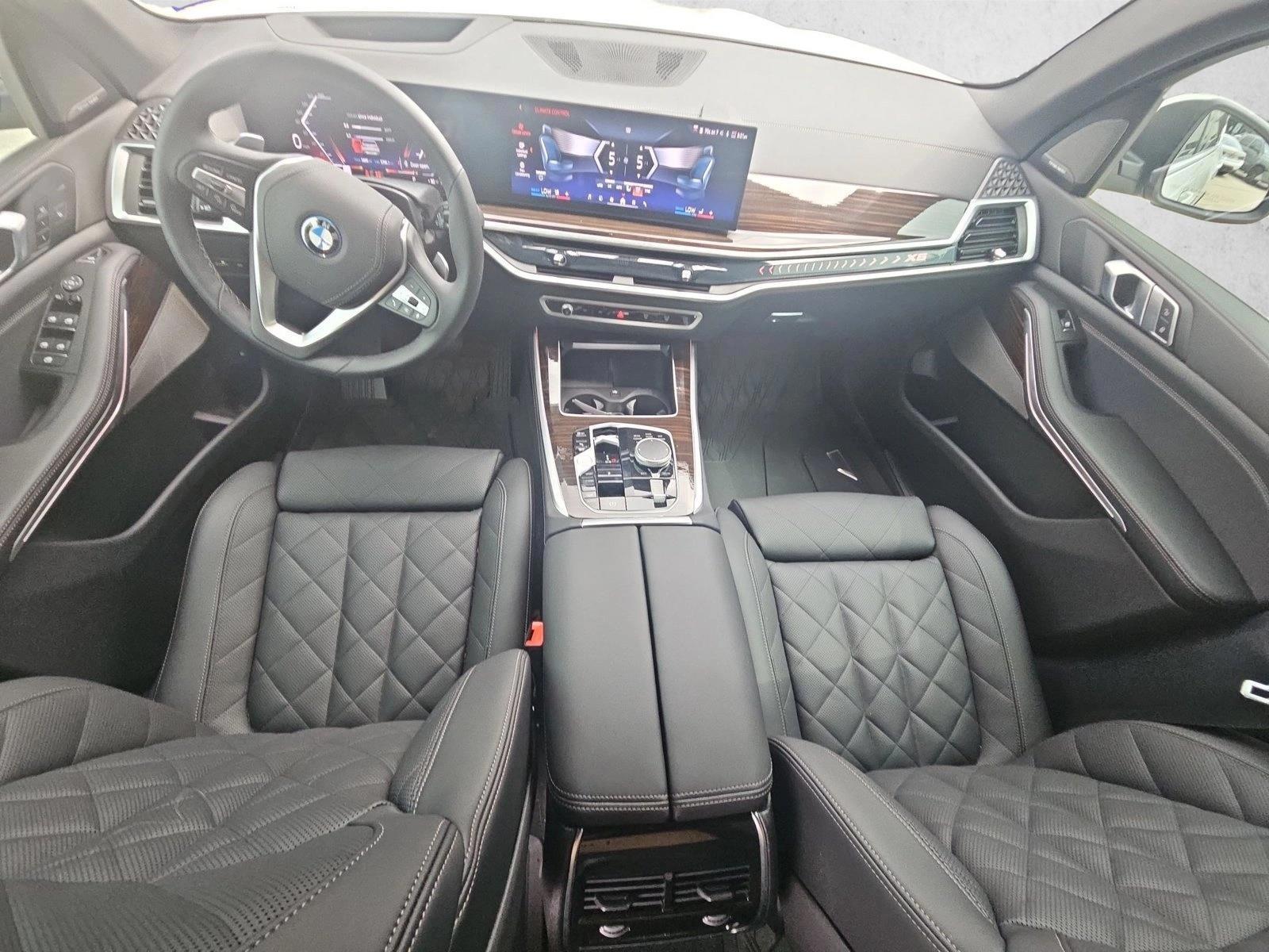 Thumbnail: 2026 BMW X5 - 3