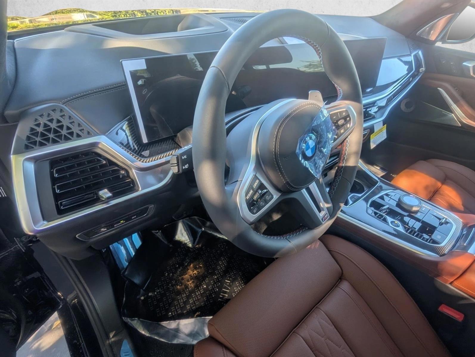 Thumbnail: 2027 BMW X7 - 3