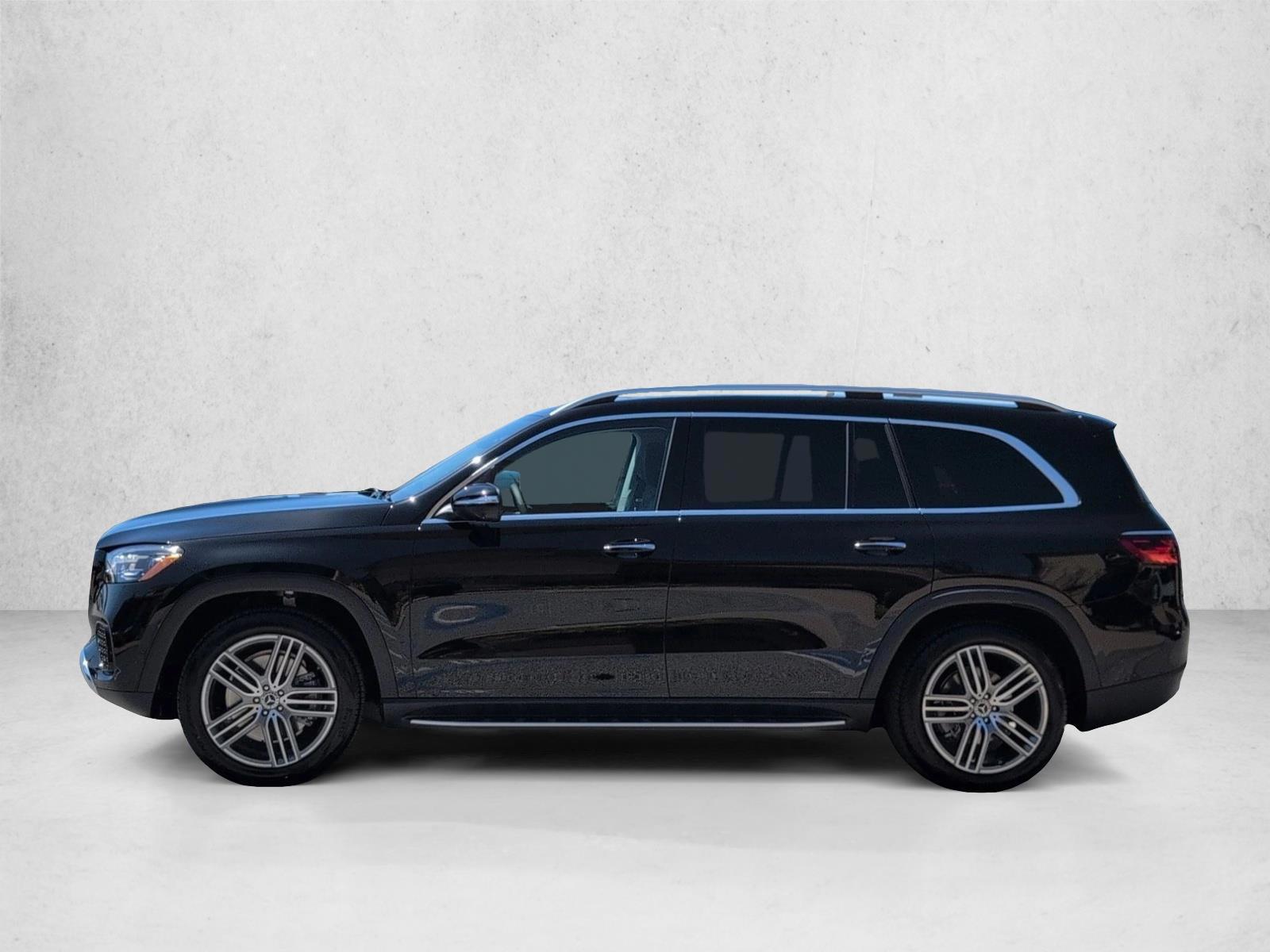 Thumbnail: 2026 Mercedes-Benz GLS - 2