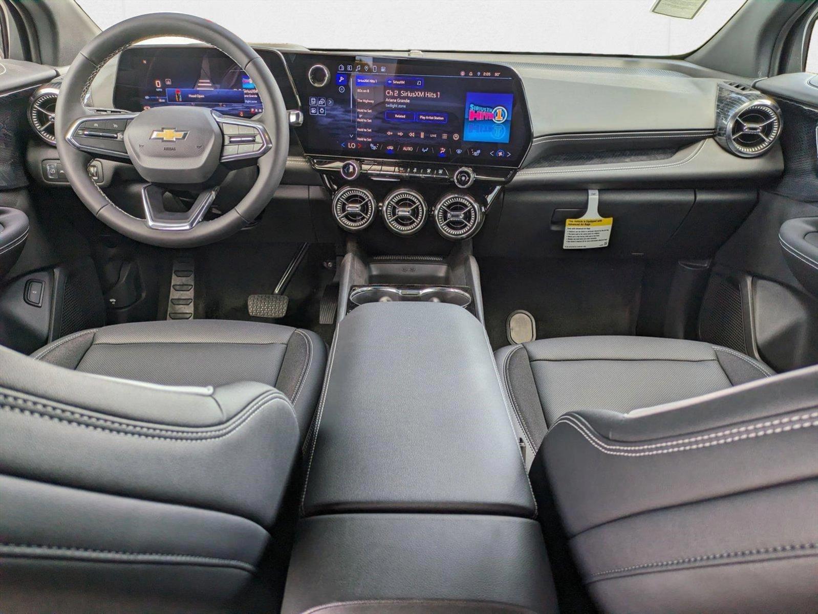 Thumbnail: 2025 Chevrolet Blazer EV - 3