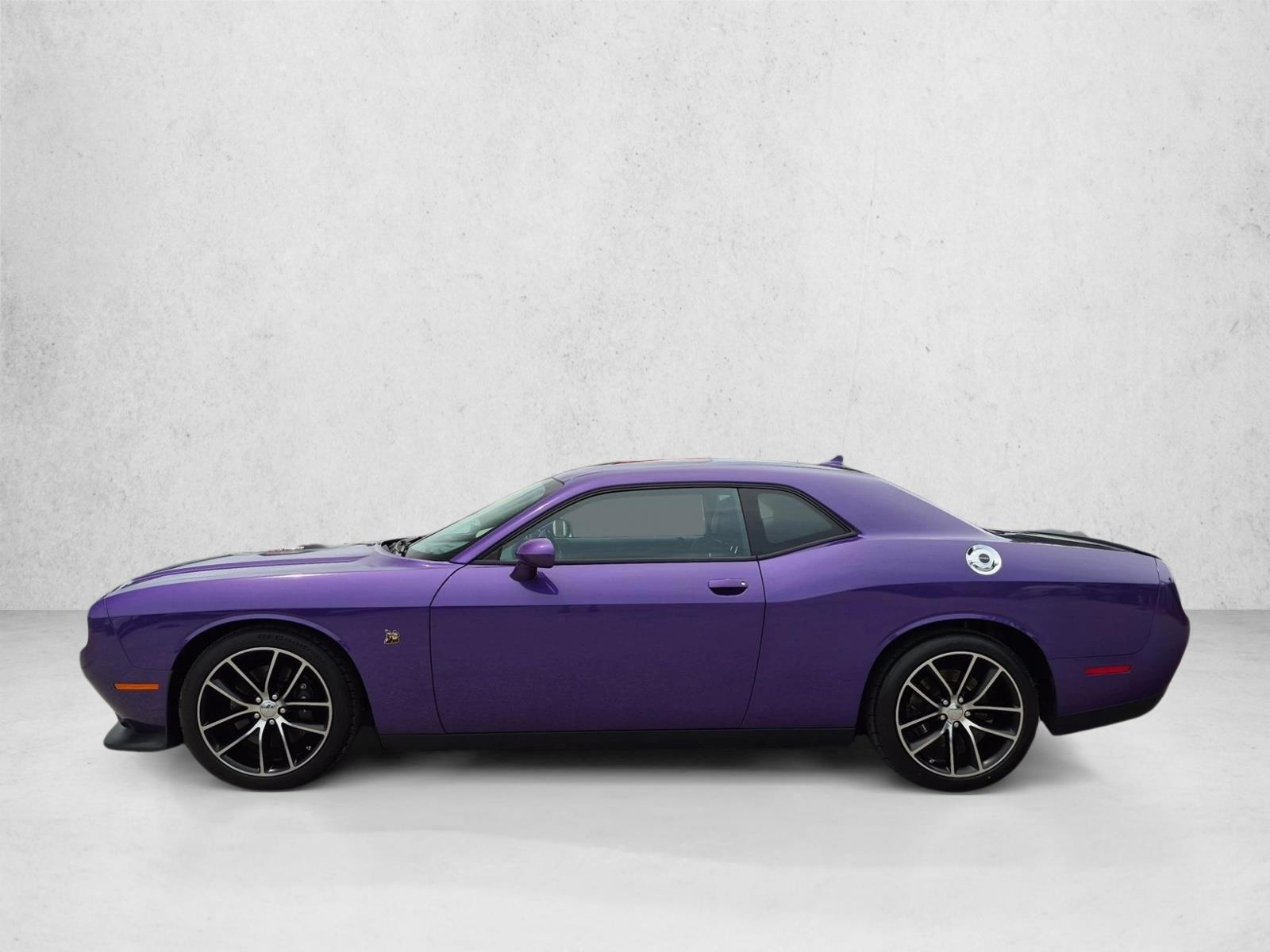 Thumbnail: 2016 Dodge Challenger - 2