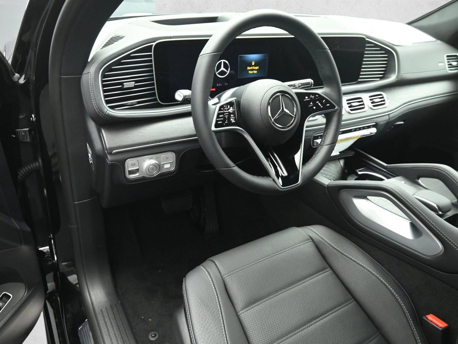Thumbnail: 2026 Mercedes-Benz GLE - 3