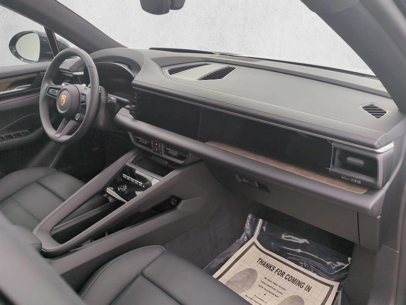 2026 Porsche Macan Base - Photo 22