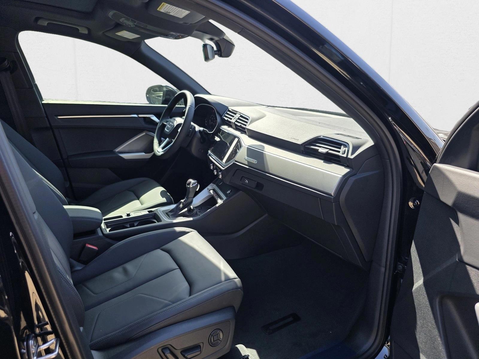 2025 Audi Q3 S Line Premium - Photo 12