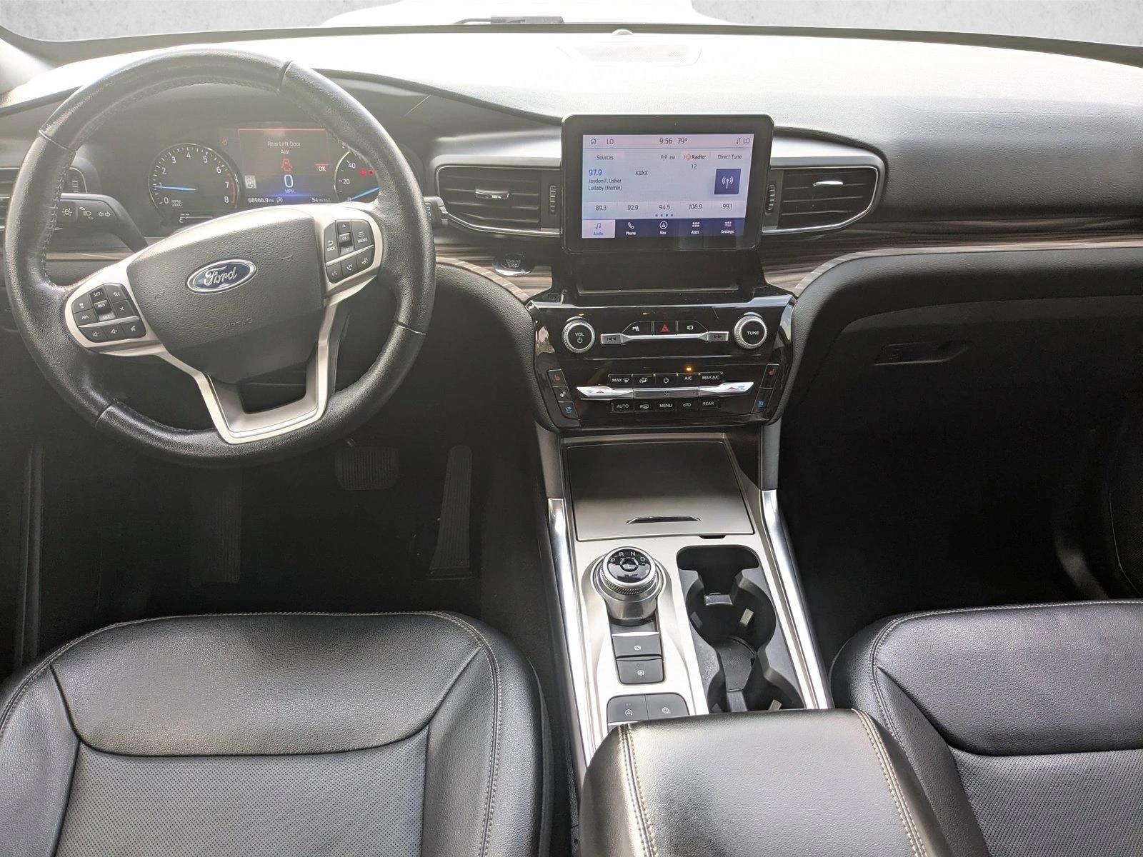 Thumbnail: 2022 Ford Explorer - 3