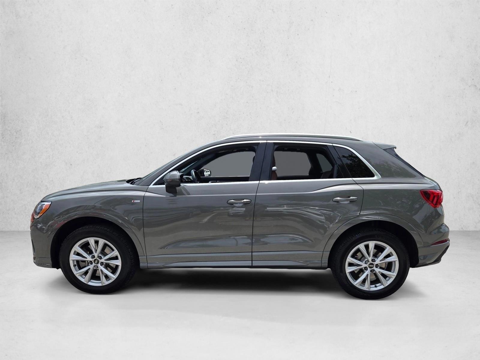 Thumbnail: 2022 Audi Q3 - 2