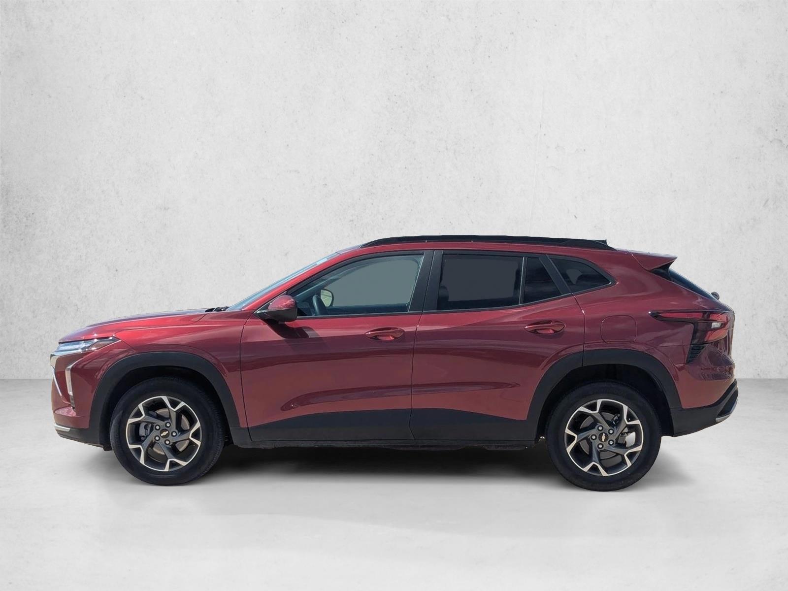 Thumbnail: 2025 Chevrolet Trax - 2