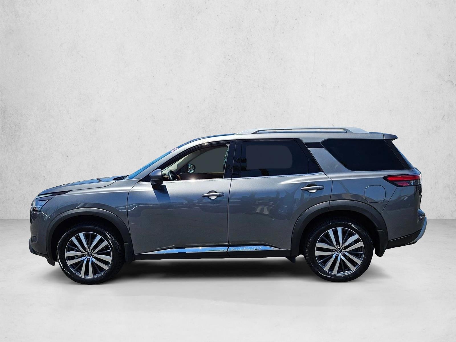Thumbnail: 2022 Nissan Pathfinder - 2