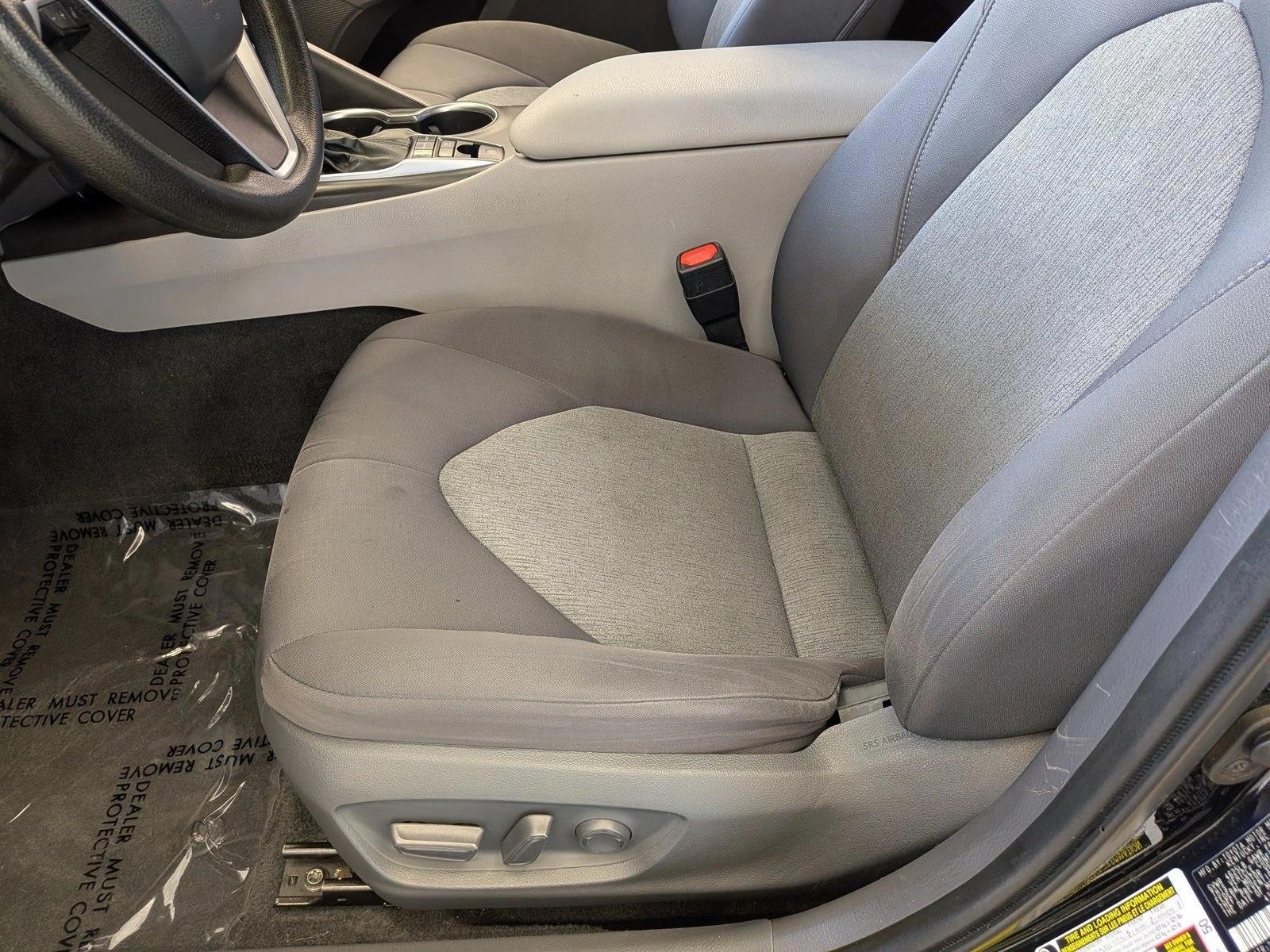 Thumbnail: 2021 Toyota Camry - 4