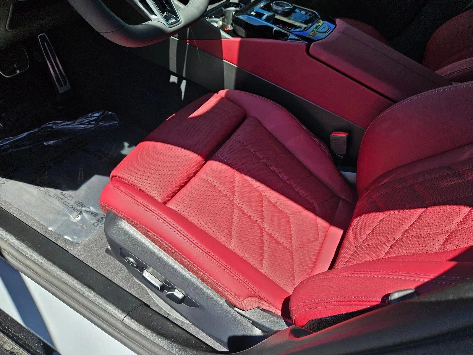 Thumbnail: 2026 BMW 5 Series - 5