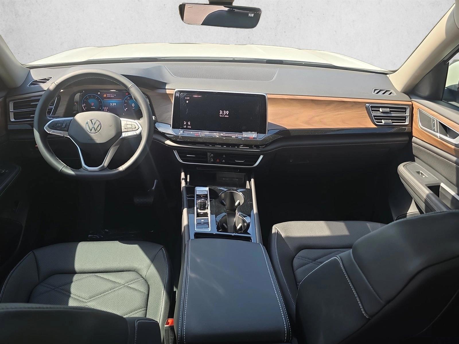 Thumbnail: 2026 Volkswagen Atlas - 3