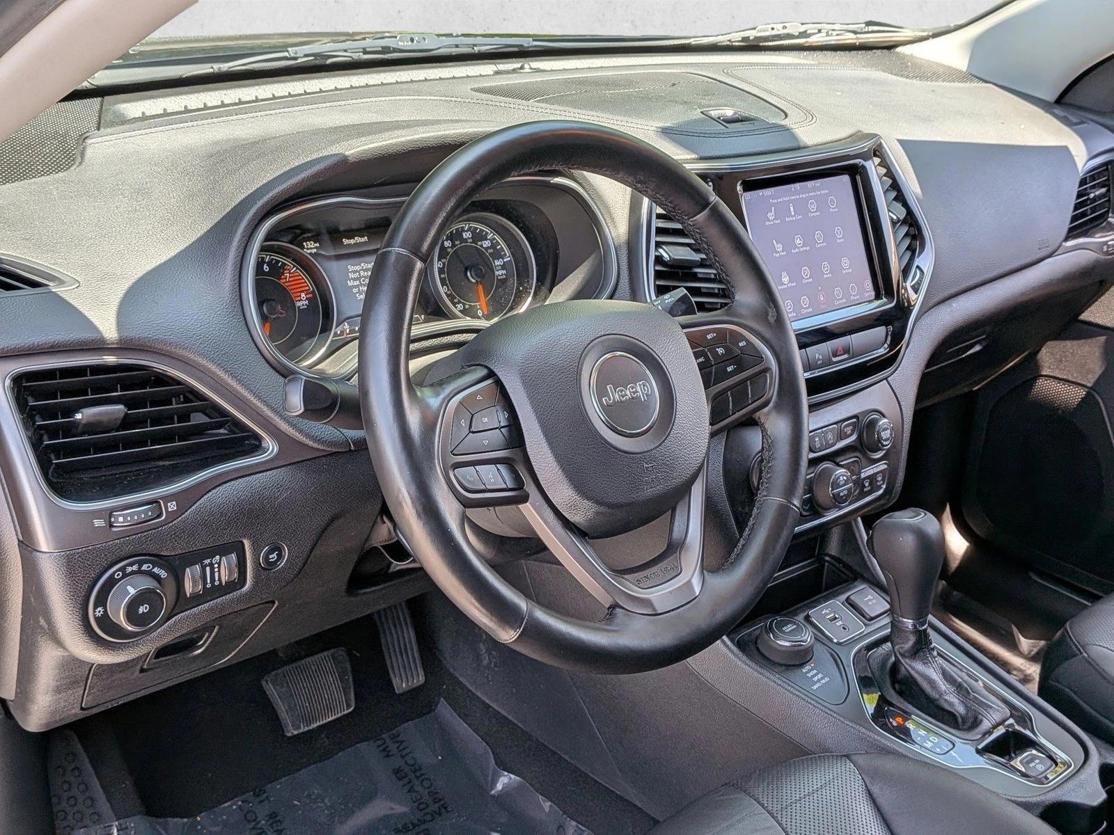 Thumbnail: 2020 Jeep Cherokee - 3