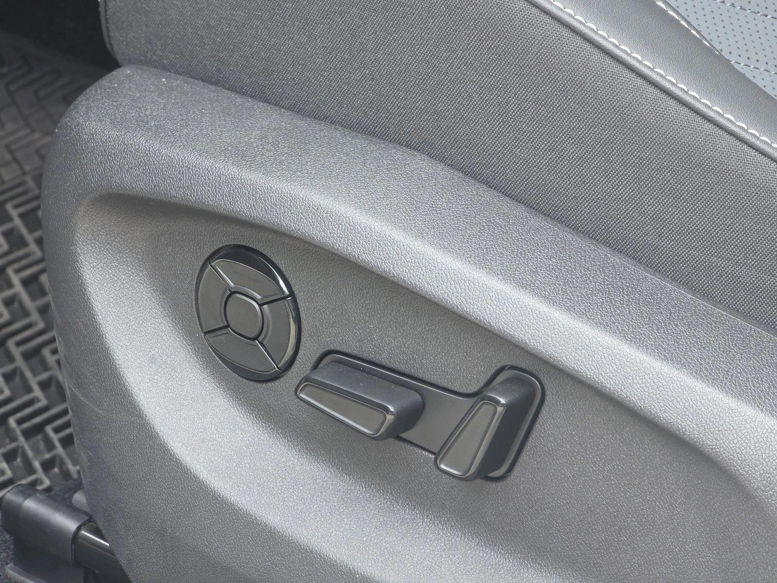 Thumbnail: 2025 Volkswagen Tiguan - 3