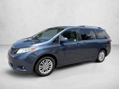 2014 Toyota Sienna XLE -
                  Centennial, CO