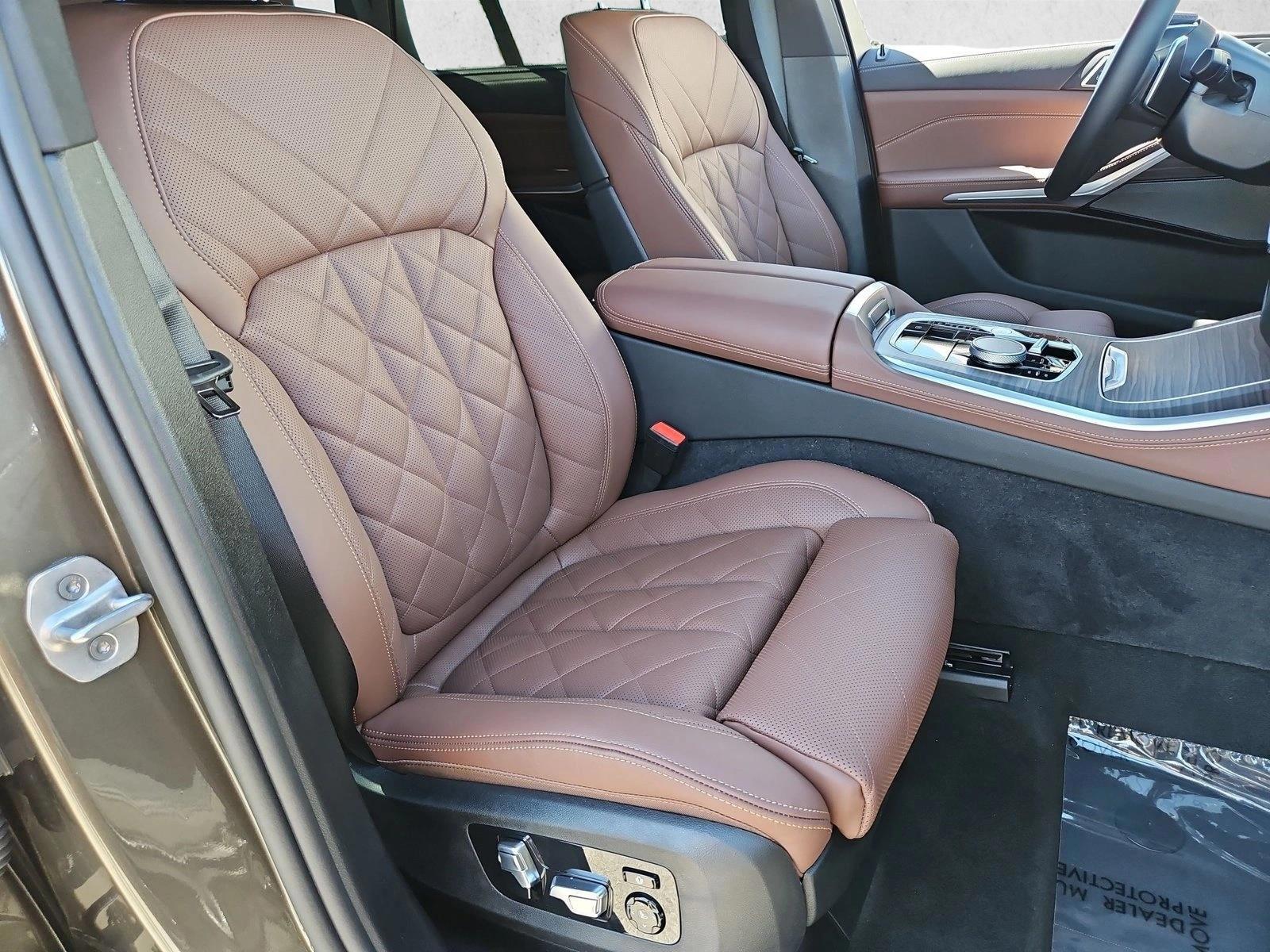 Thumbnail: 2026 BMW X5 - 6