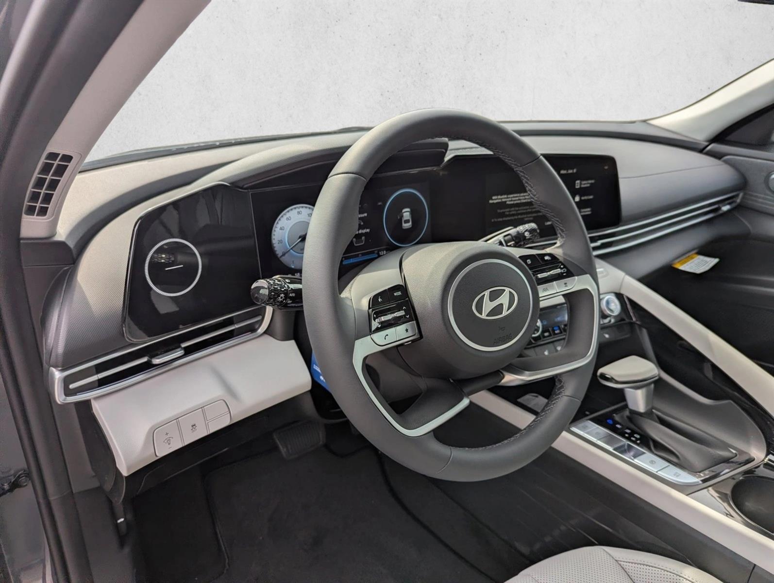 Thumbnail: 2026 Hyundai Elantra - 3