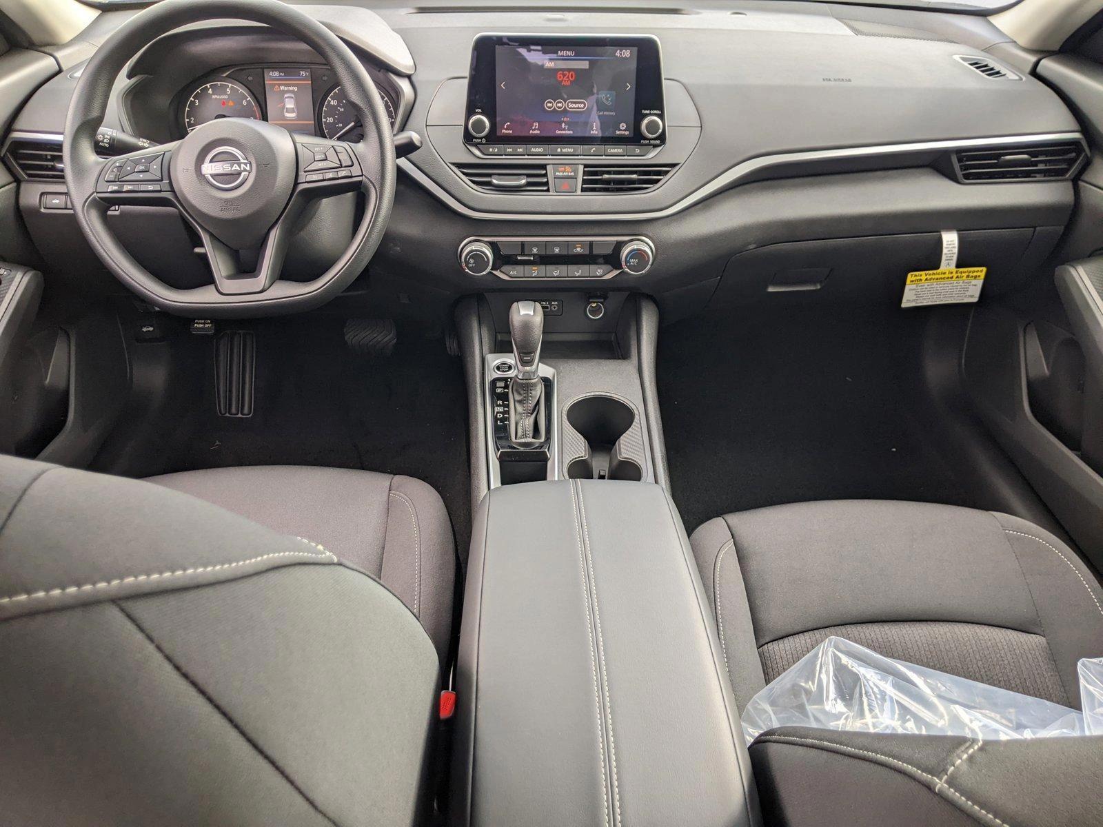 Thumbnail: 2025 Nissan Altima - 4