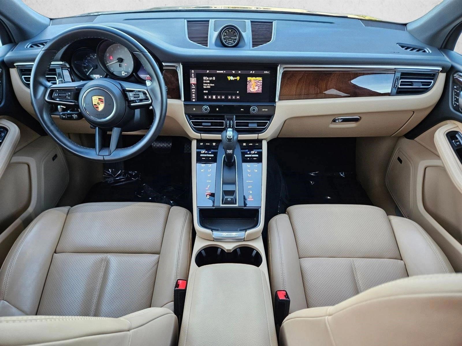 Thumbnail: 2023 Porsche Macan - 4