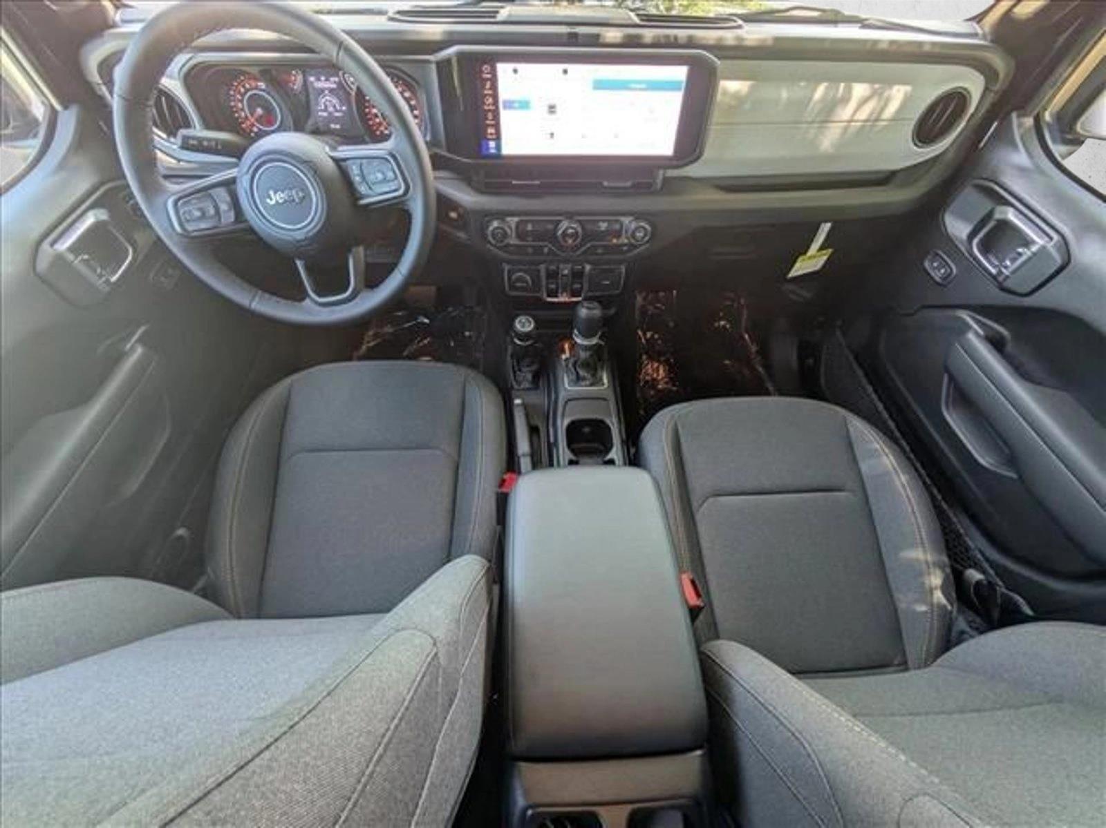 Thumbnail: 2025 Jeep Gladiator - 3