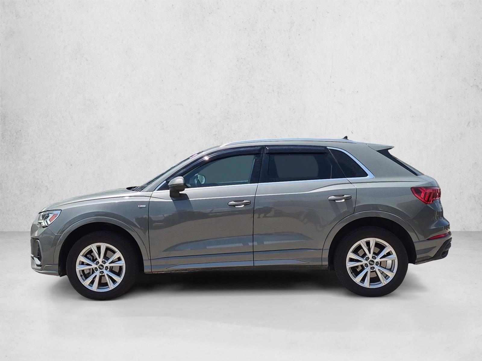 Thumbnail: 2023 Audi Q3 - 2