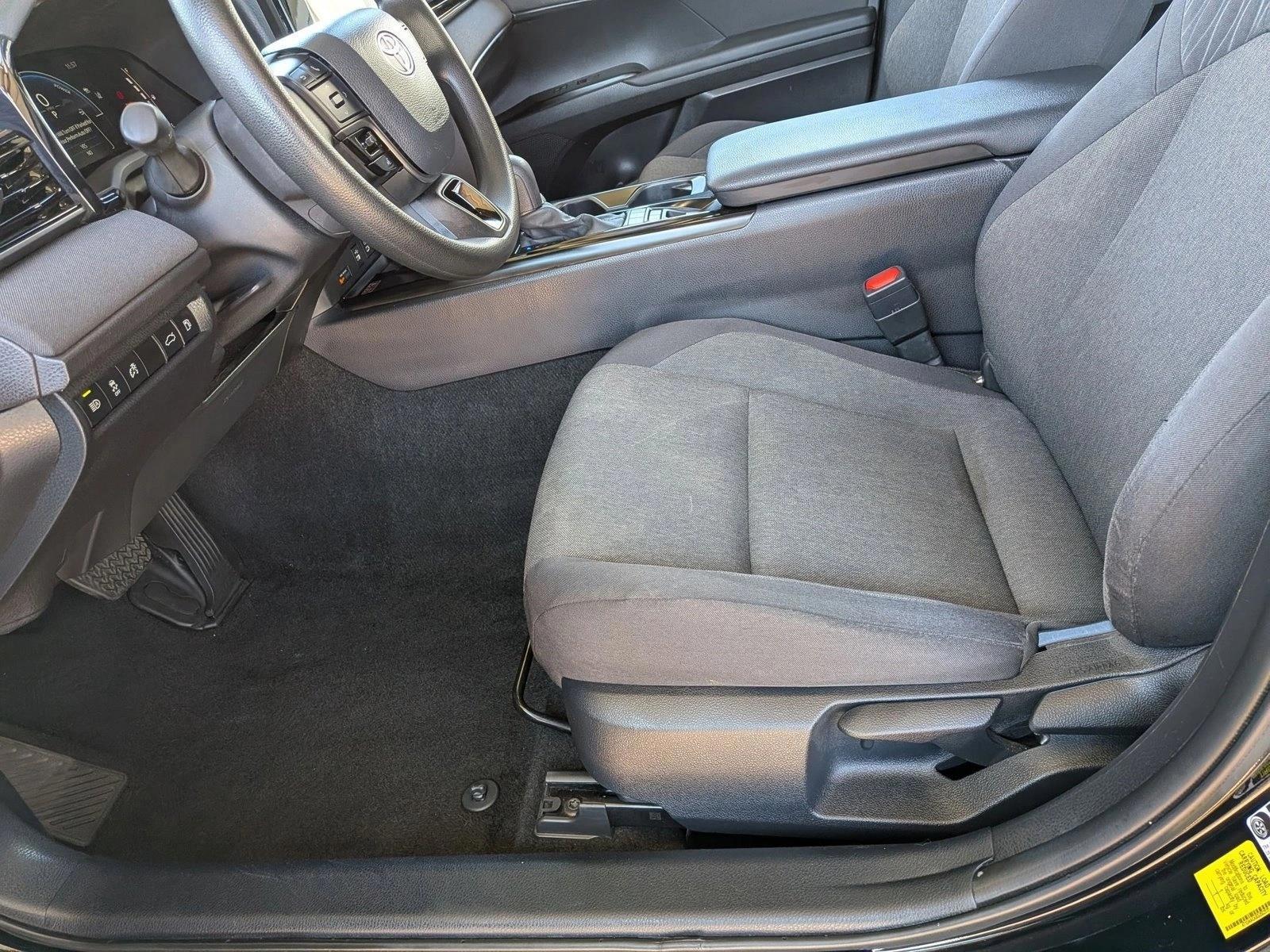 Thumbnail: 2025 Toyota Camry - 4