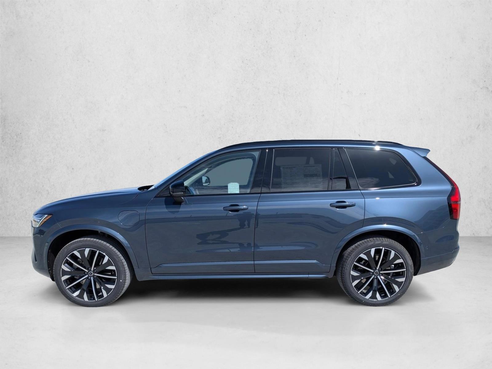 Thumbnail: 2026 Volvo XC90 - 2