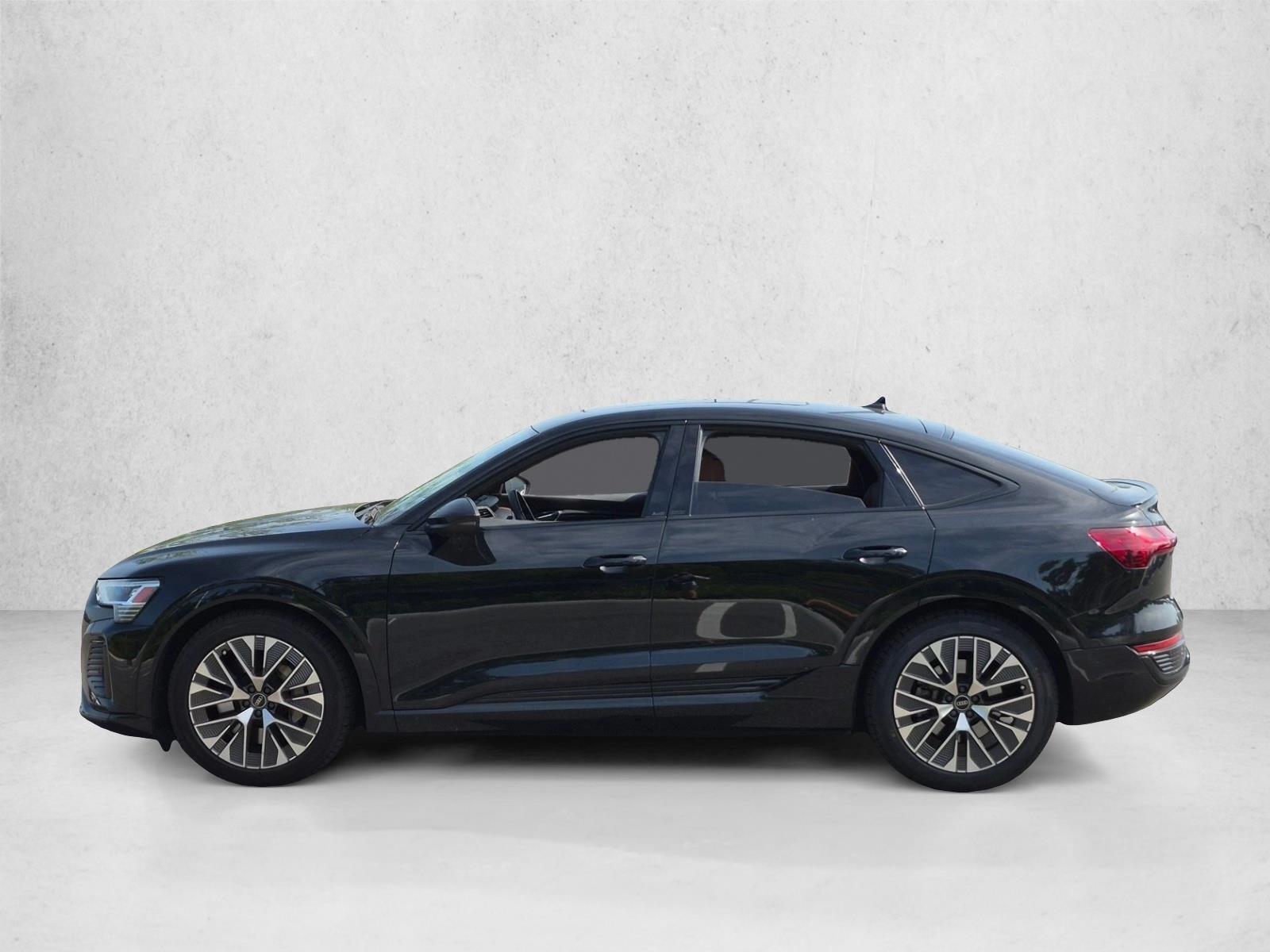 Thumbnail: 2024 Audi Q8 e-tron - 2