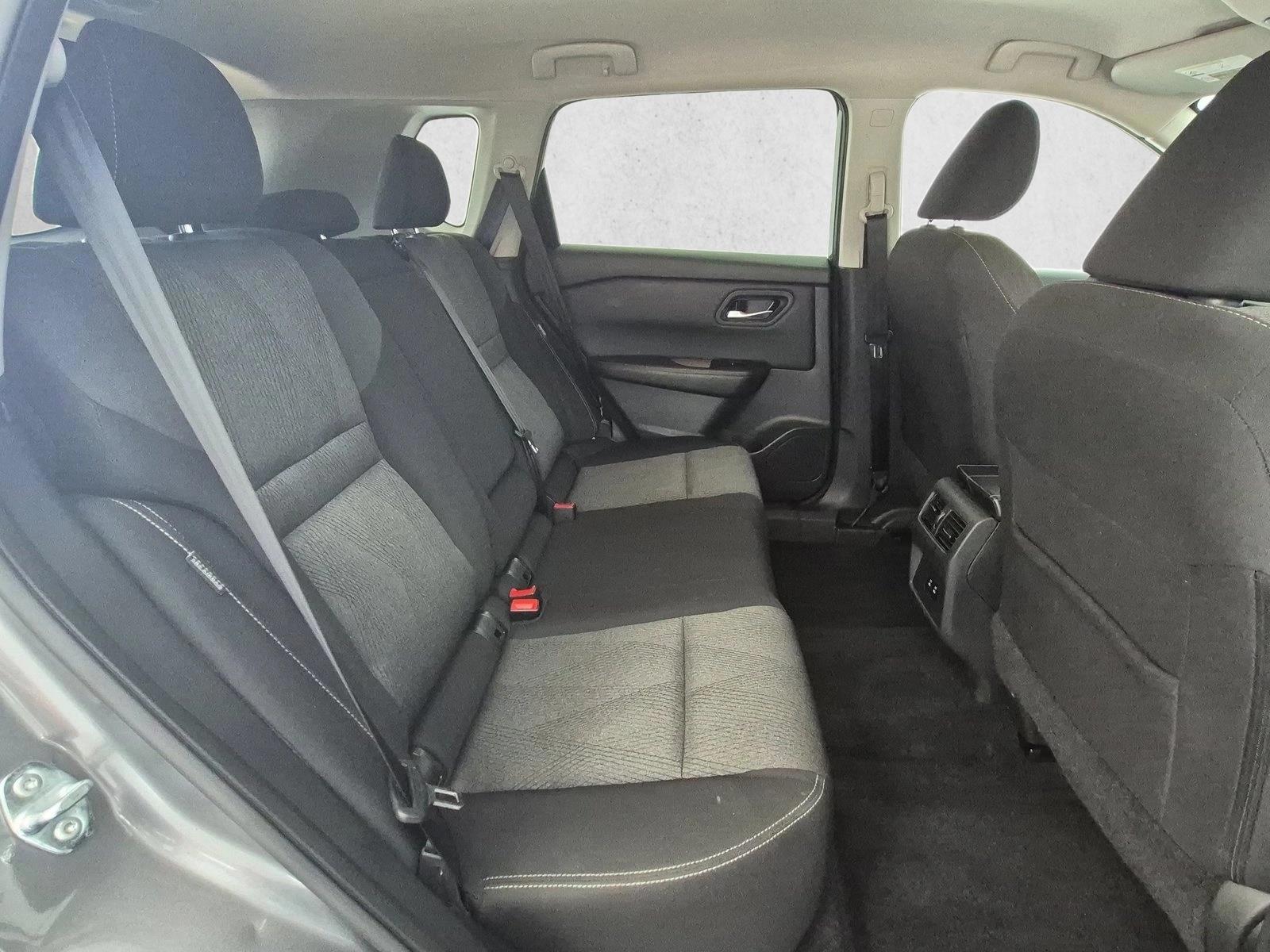 2025 Nissan Rogue SV - Photo 21