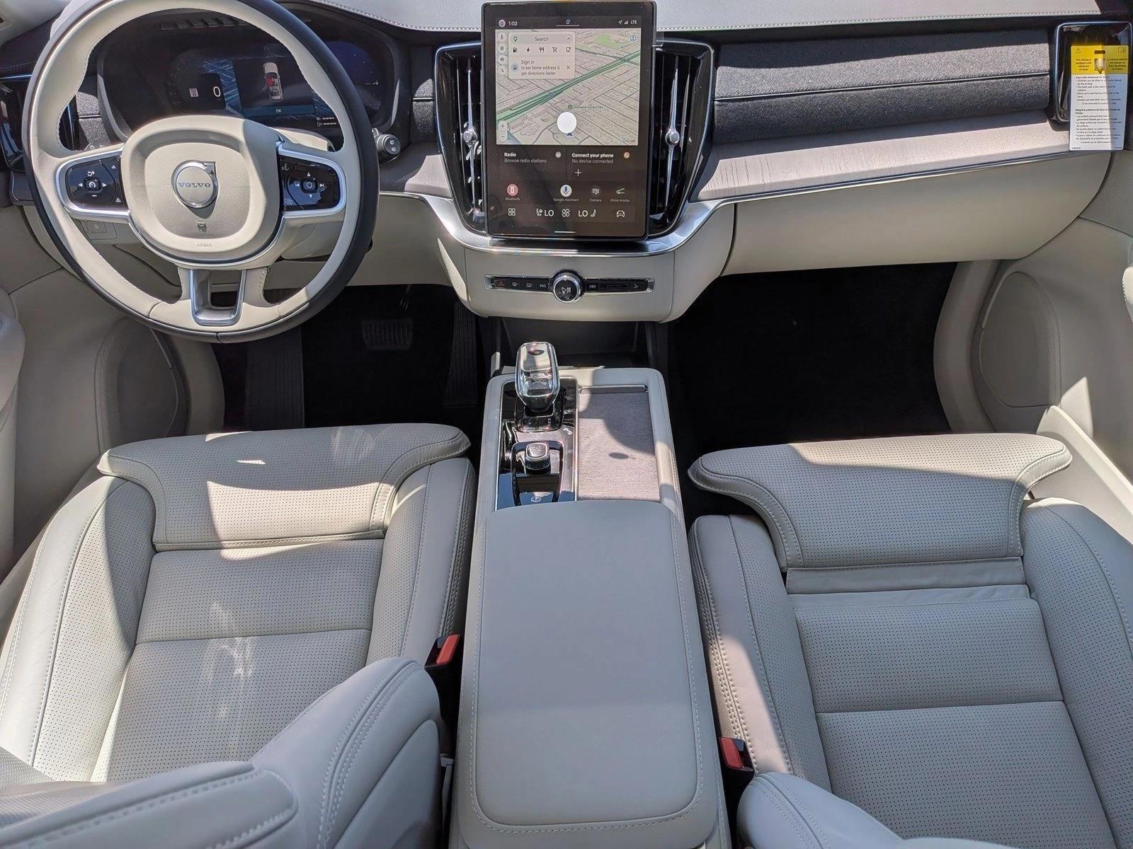 Thumbnail: 2026 Volvo XC90 - 3