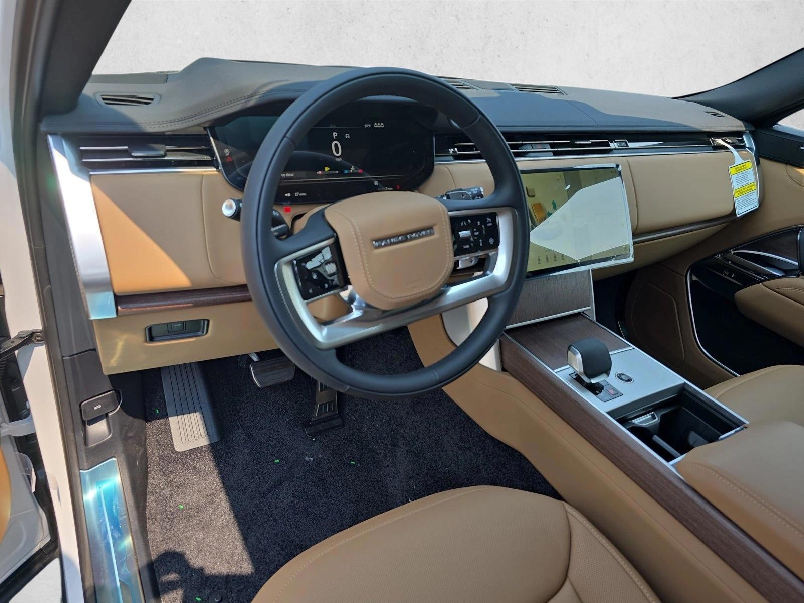 Thumbnail: 2026 Land Rover Range Rover - 4