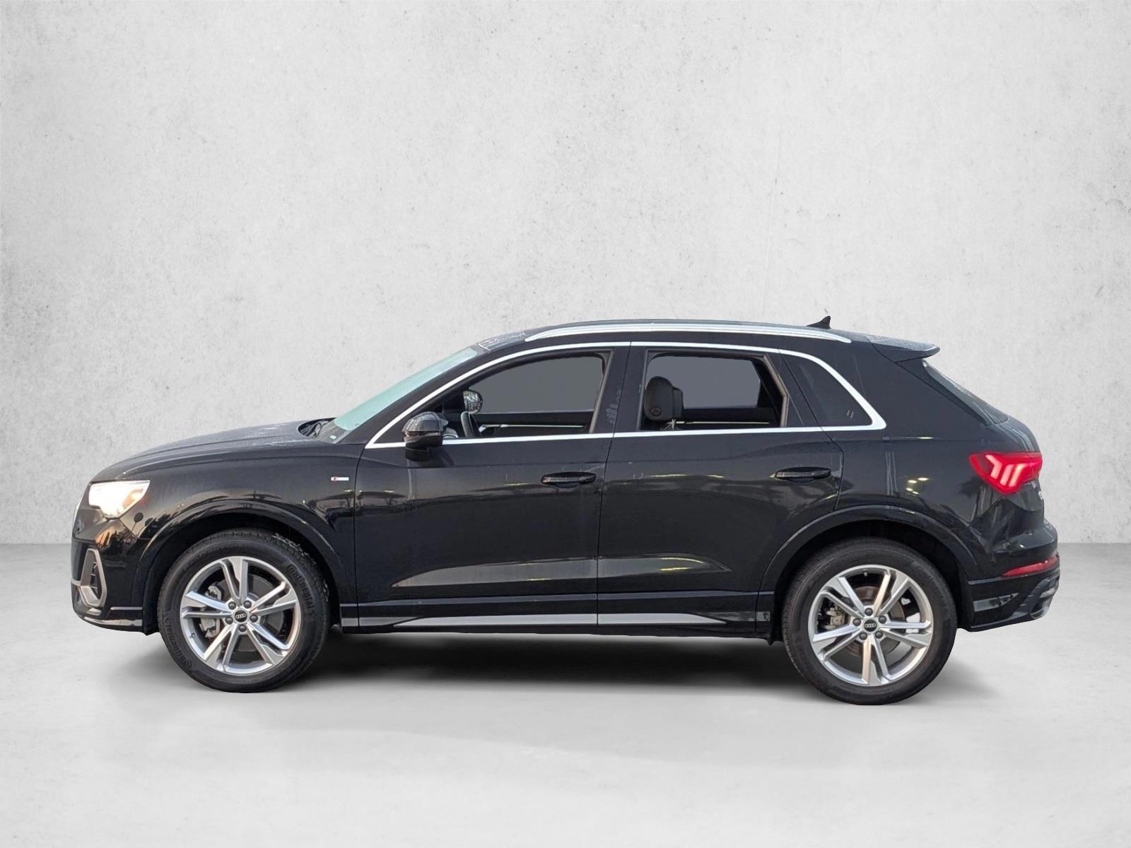 Thumbnail: 2022 Audi Q3 - 2
